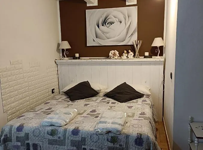 Lo Scrigno Di Simon Nocleg ze śniadaniem 3*