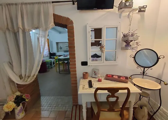 Lo Scrigno Di Simon Frühstückspension Senigallia